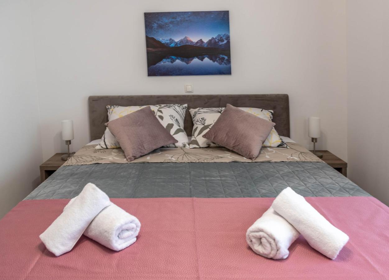 Apartmani Dalmacija Drage Εξωτερικό φωτογραφία