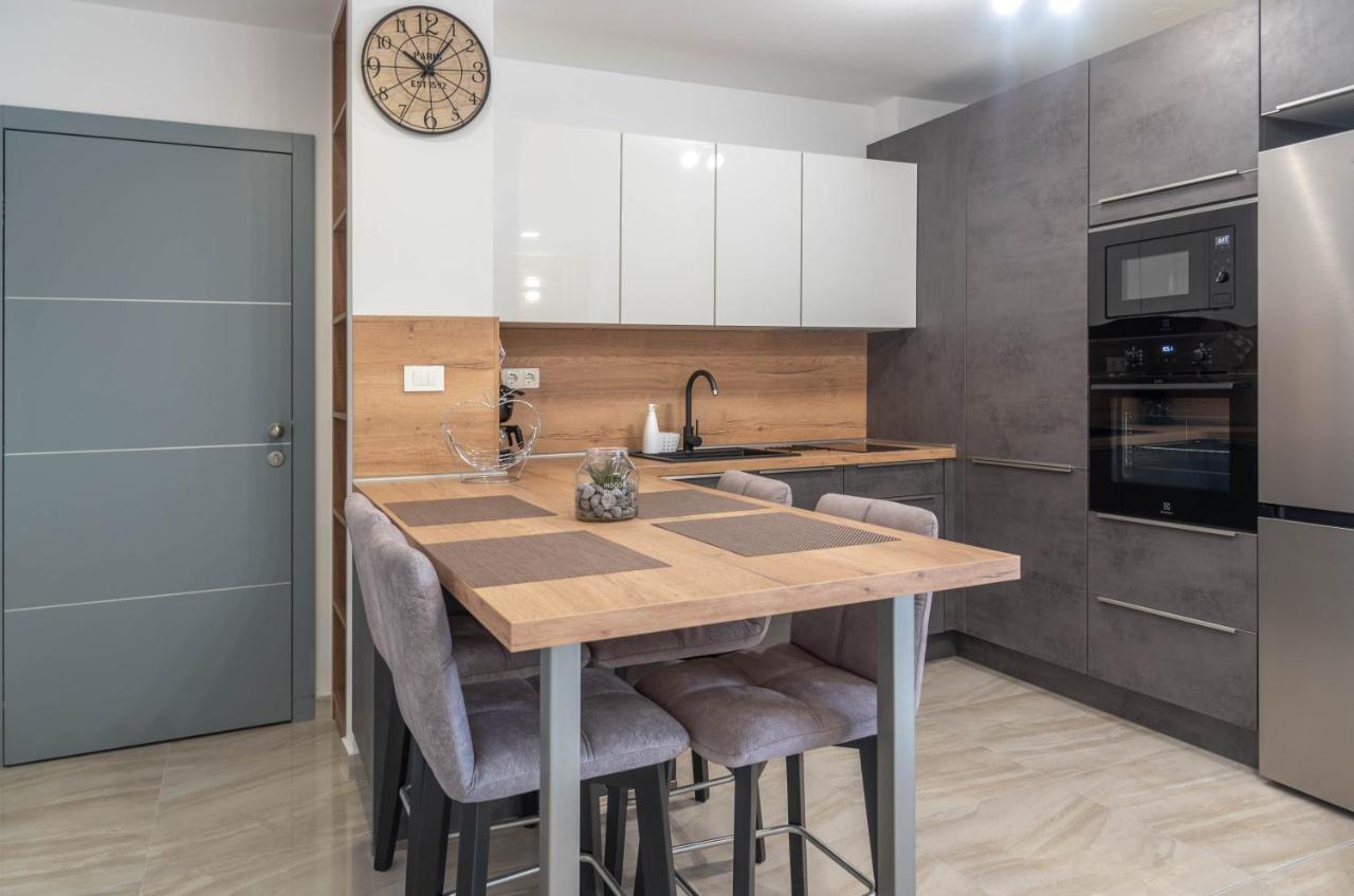 Apartmani Dalmacija Drage Εξωτερικό φωτογραφία