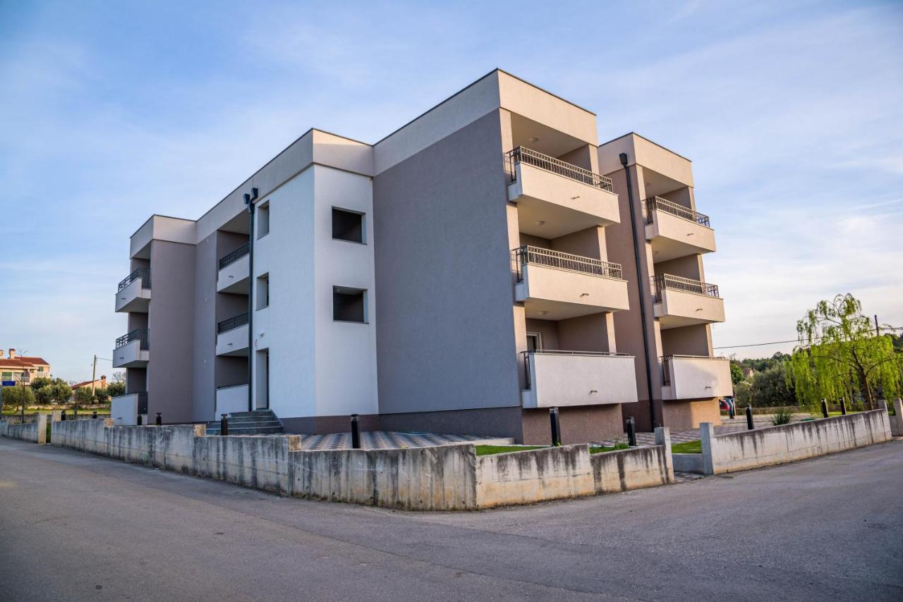 Apartmani Dalmacija Drage Εξωτερικό φωτογραφία